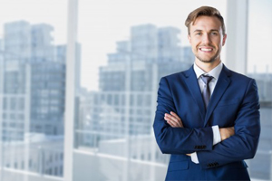 <strong>Rattna Thanyotpanya, CEO,<span><b>in</b>Commercial</span></strong><i>→</i>